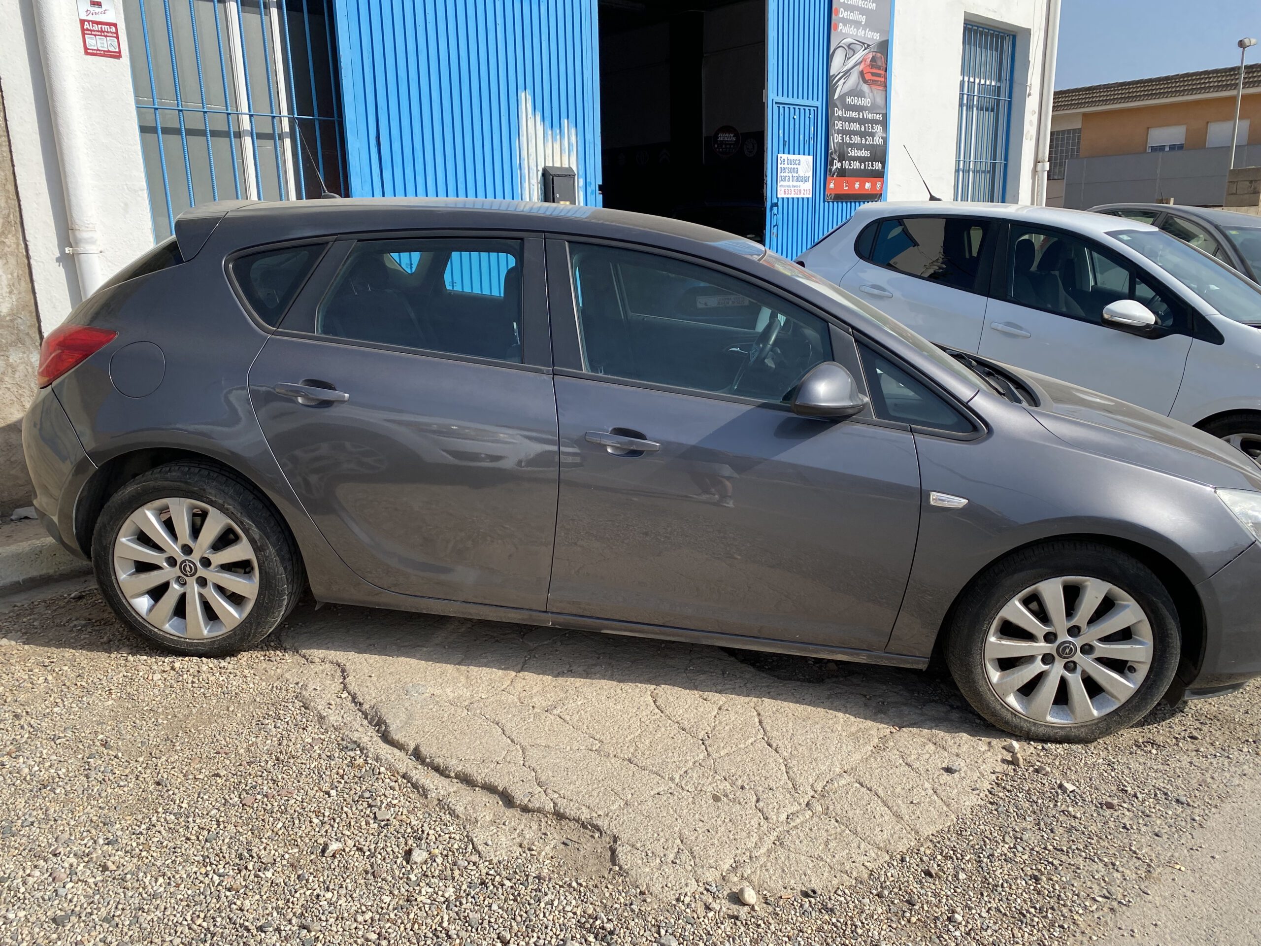 Opel Astra compacto 5 puertas diésel segunda mano Totana – vista lateral